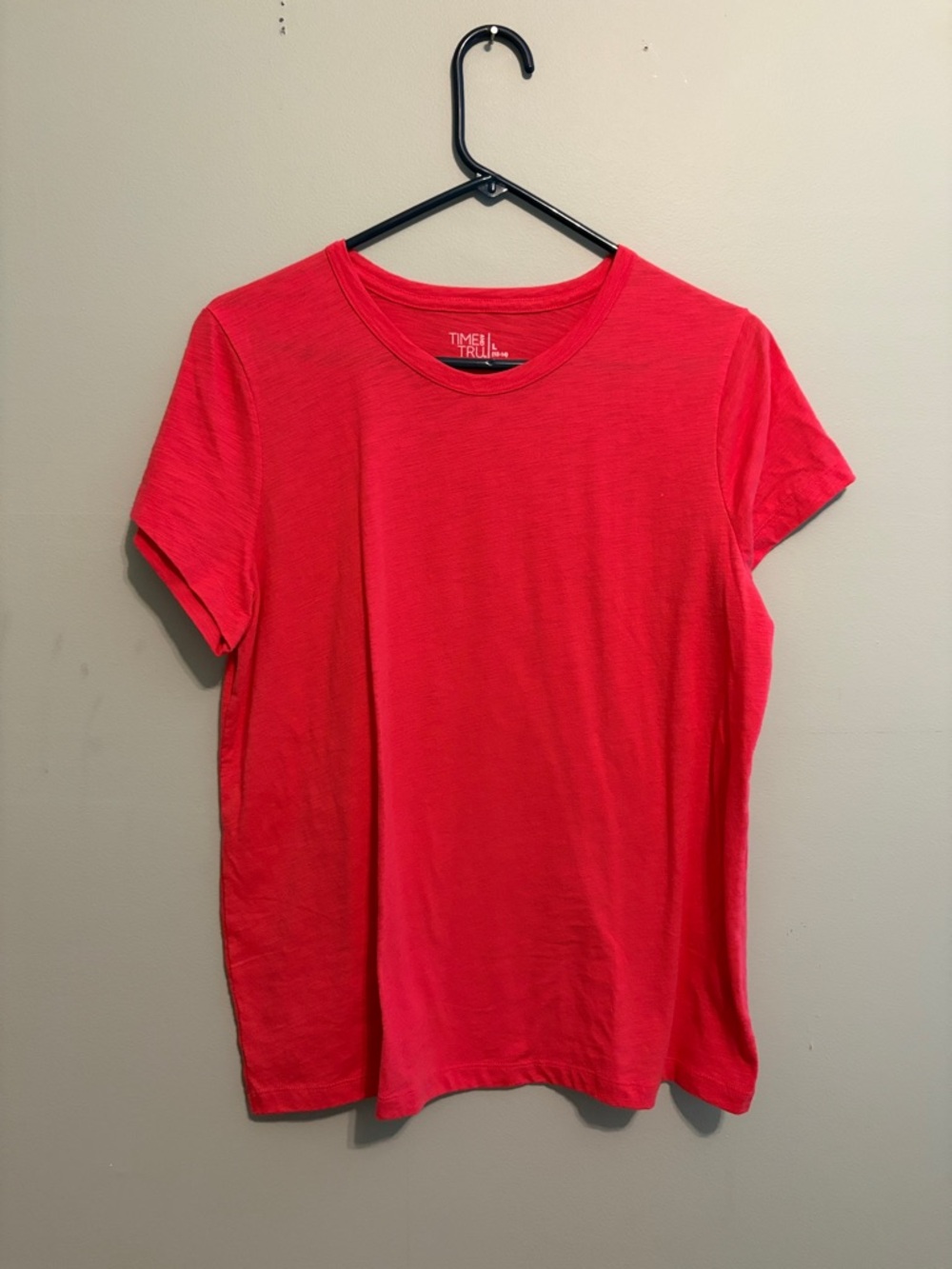 Time and Tru Neon Pink Short Sleeve Crewneck Tee